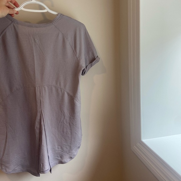 Lululemon Tie Back Tee - Picture 5 of 6